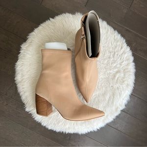 Jeffrey Campbell Nude Pointed Toe Boots 👢